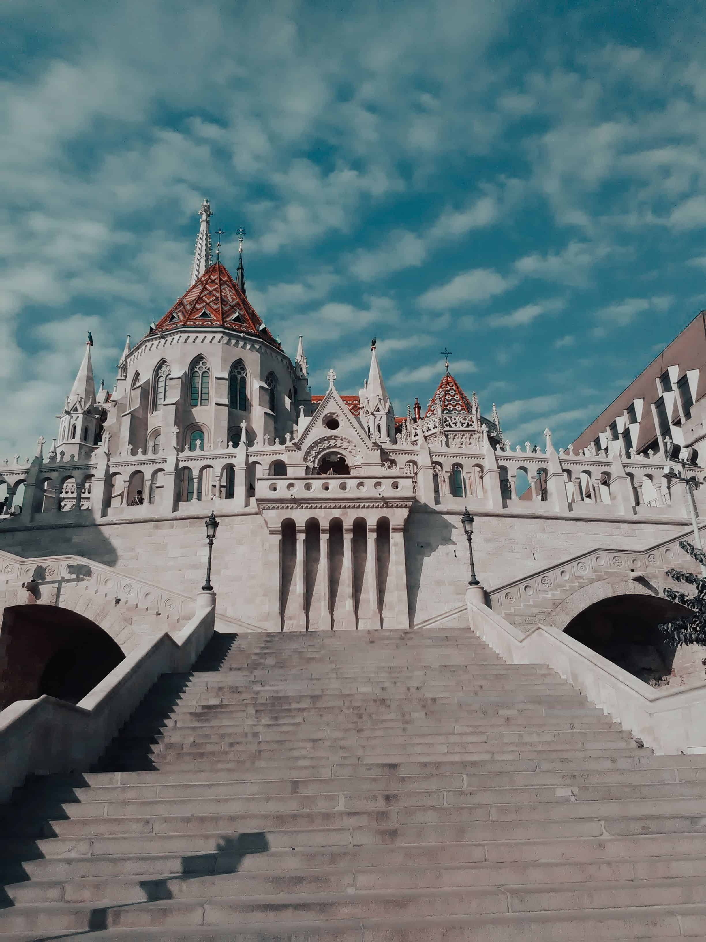 Rybářská bašta Budapešť/Halászbástya / kam v Budapešti