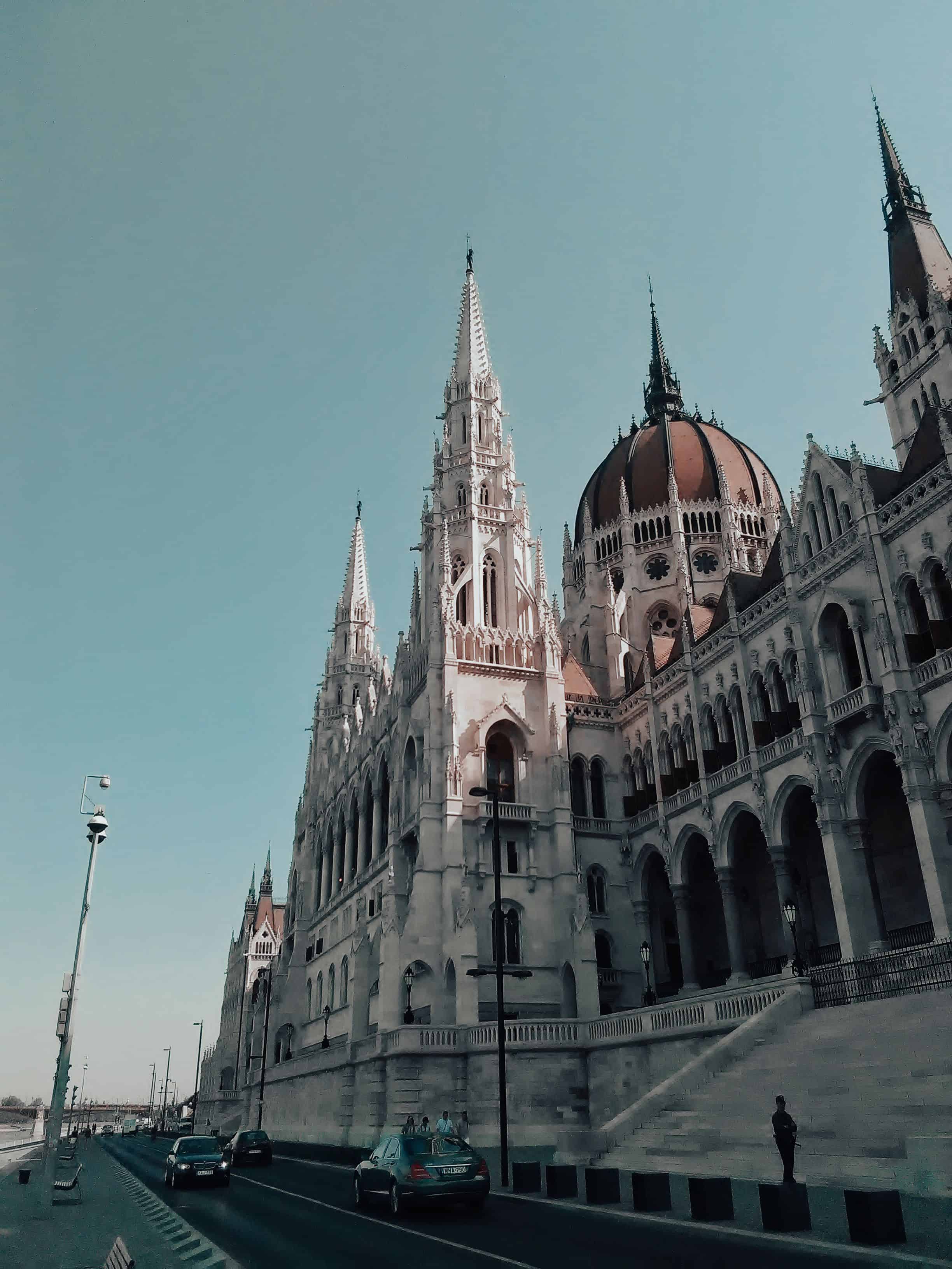 Parlament v Budapešti (Országház) / nejkrásnější místa v Budapešti