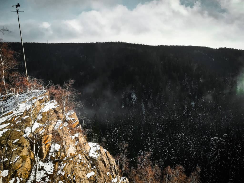 Katzenstein / kam v Krušných horách v Německu / Erzgebirge
