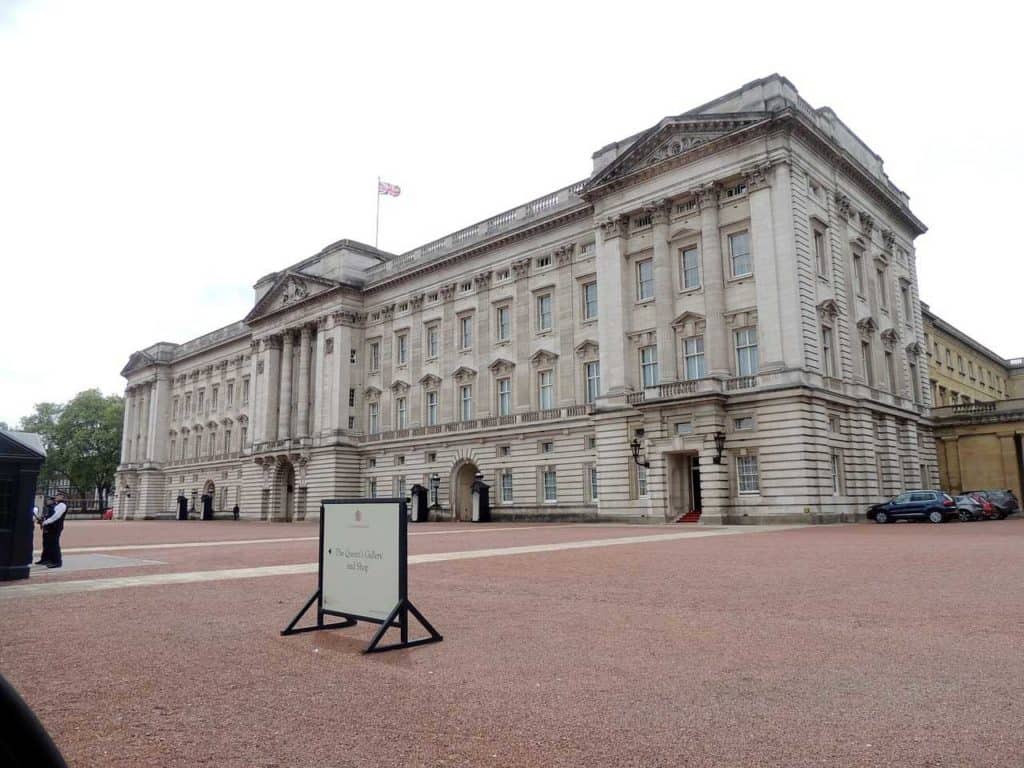 Buckinghamský palác /Londýn za jeden