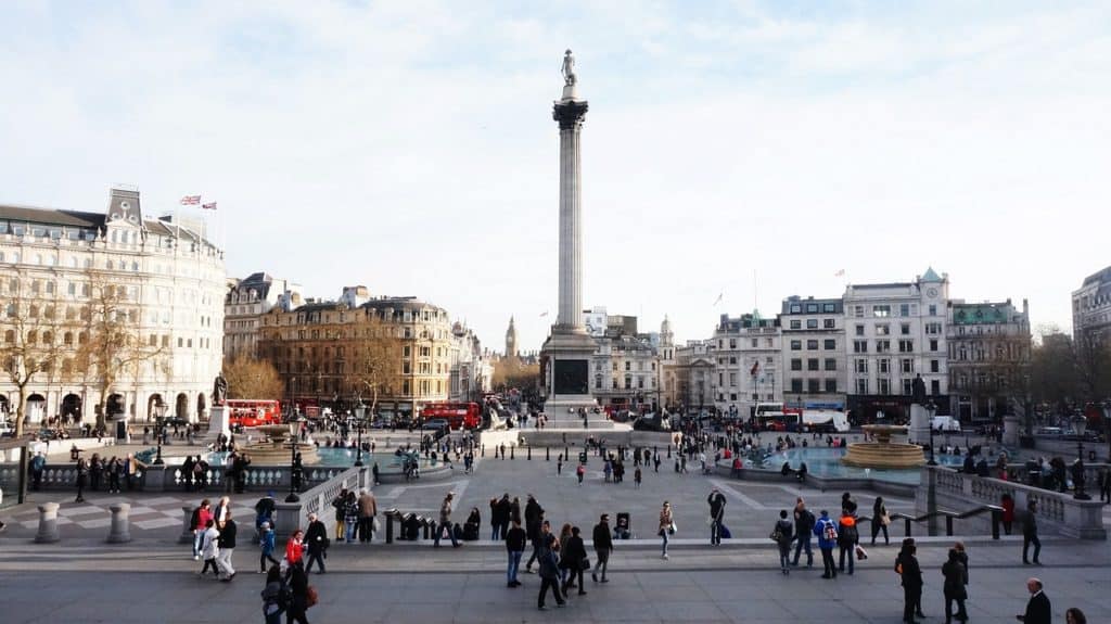 Trafalgar Square / London an einem Tag
