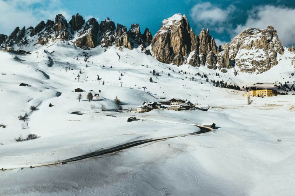 horské průsmyky Itálie Dolomity