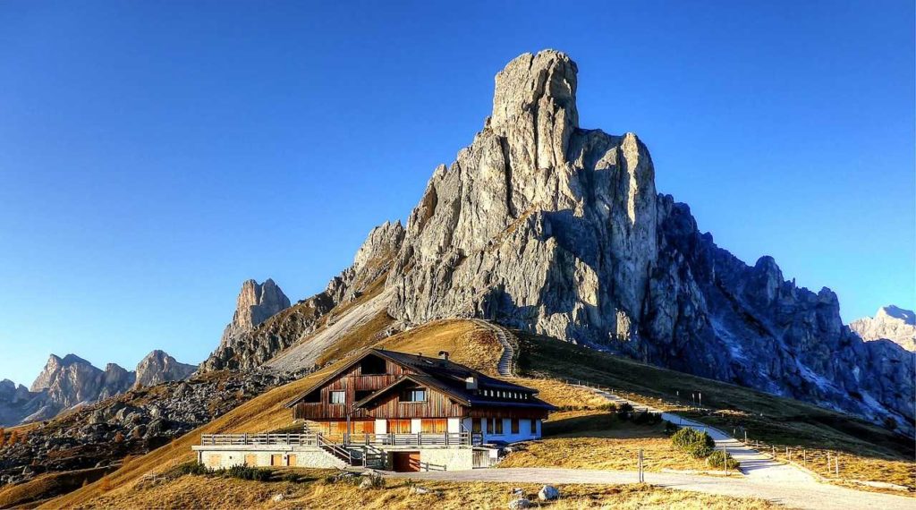 Dolomity horská sedla