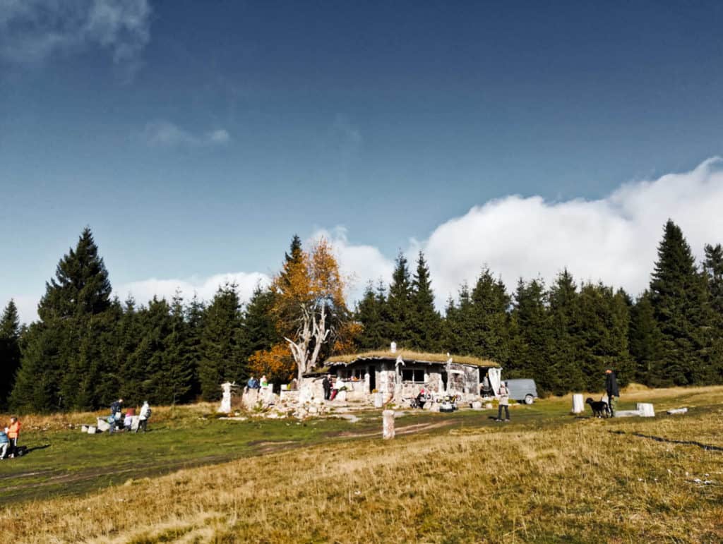 občerstvení u Červené jámy