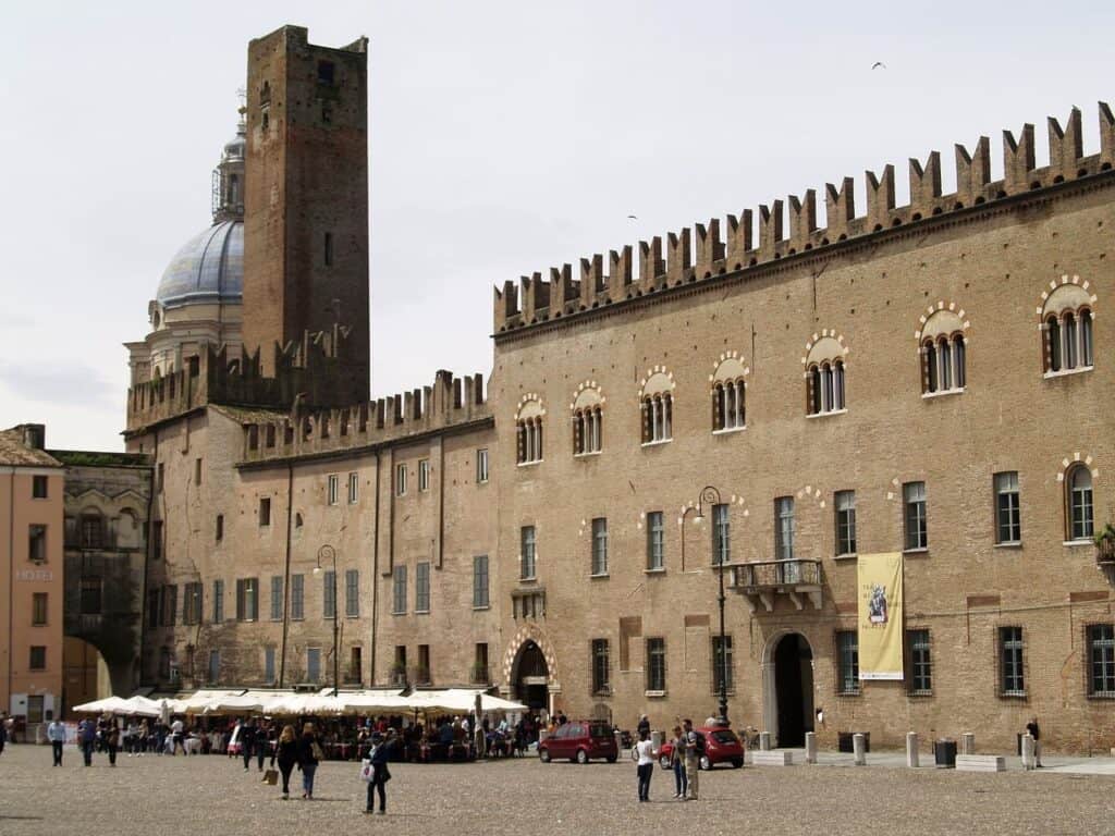 kam v Lombardii