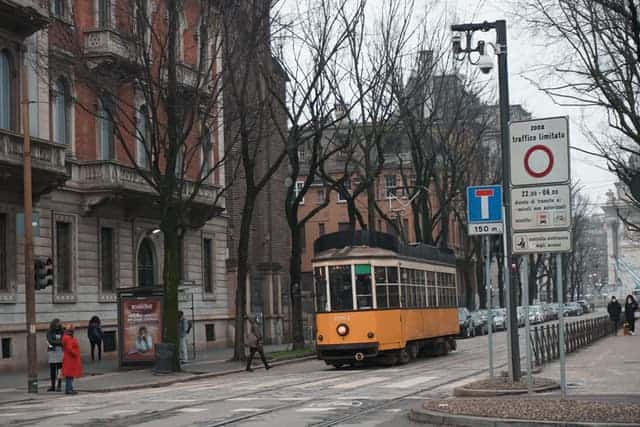 transport in Milan