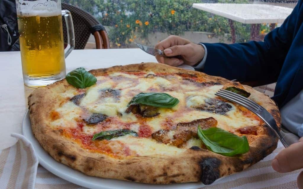neapolská pizza