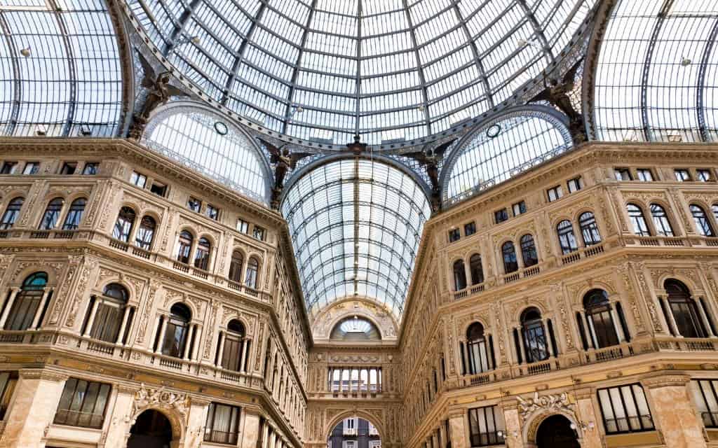 Galleria Umberto I Neapol / zajímavosti v Neapoli