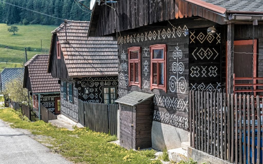 Čičmany / where to go to the mountains in Slovakia