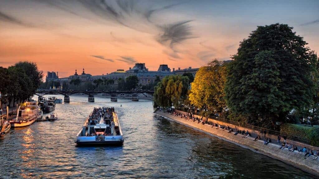 Sehenswürdigkeiten in Paris / Kreuzfahrt auf der Seine