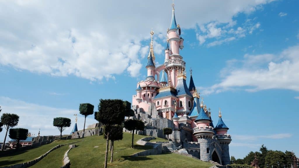 Disneyland in Paris im Jahr 2023: Attraktionen, Eintritt, Preise, Anreise