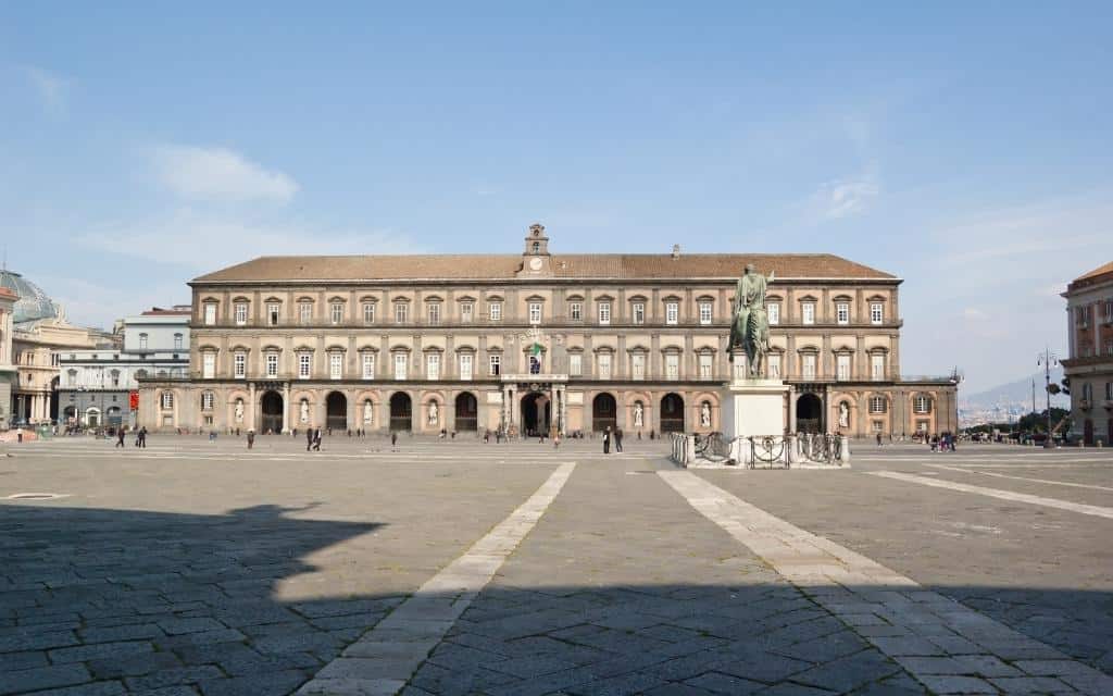 Palazzo Reale Neapel / Sehenswürdigkeiten in Neapel