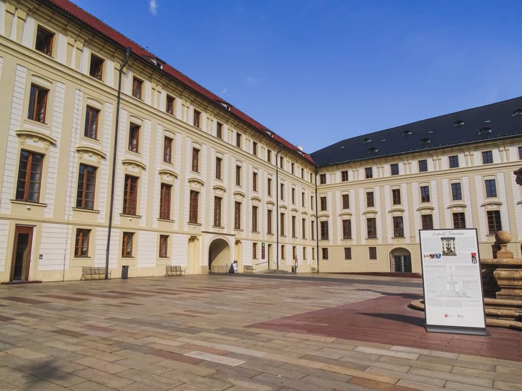 Druhé nádvoří Pražský hrad