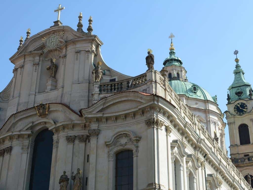 kostel sv. Mikuláše Praha Malá Strana památky a co navštívit