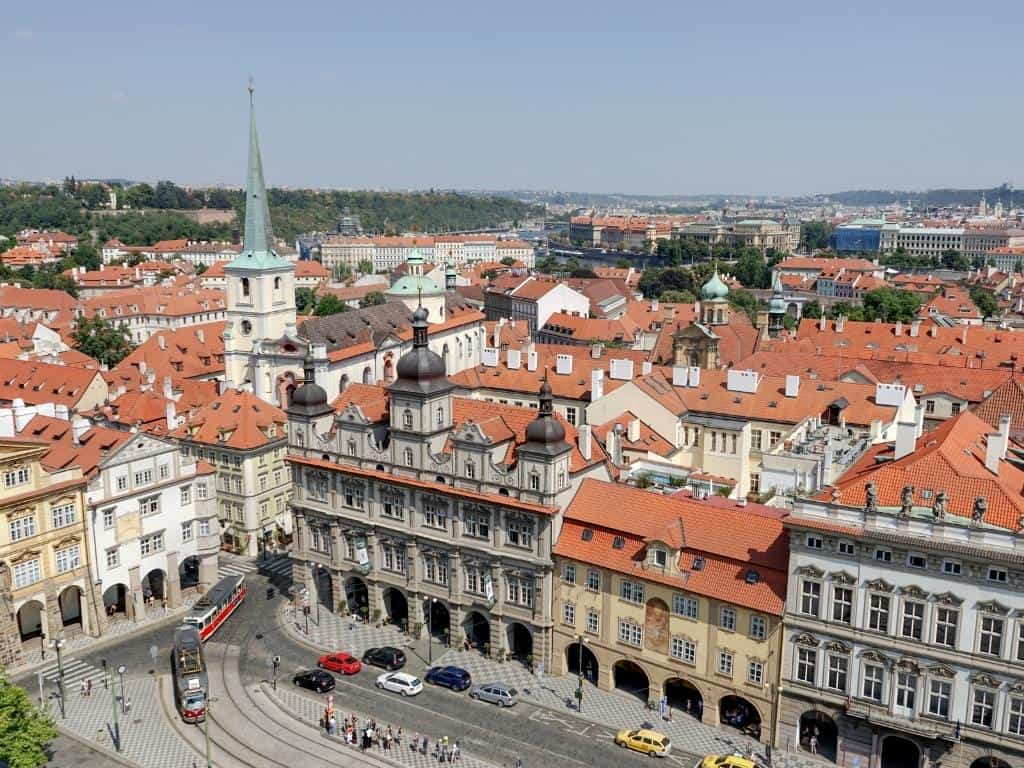 výhled ze zvonice u kostela sv. Mikuláše Praha