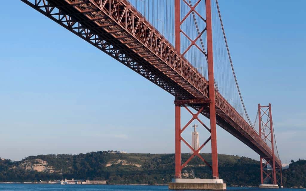 Brücke 25. April Lissabon / Was gibt es in Lissabon zu sehen?