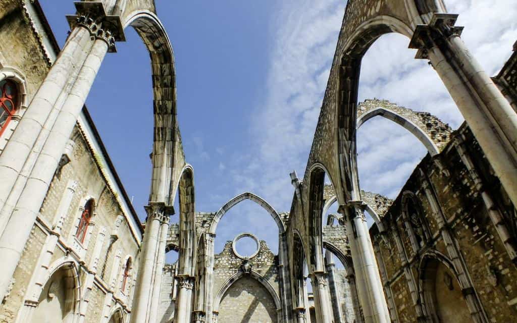Convento do Carmo Lisbon / sights of Lisbon / things to do in Lisbon