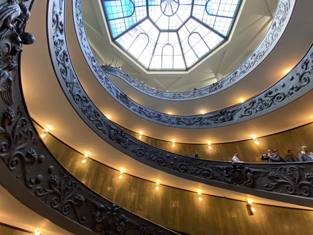 Rome in 3 days / spiral staircase at the end of the Vatican Museums