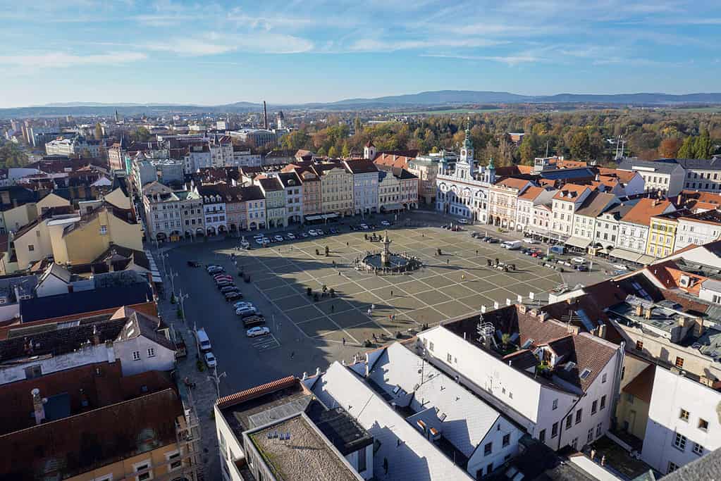 Výhled z Černé věže na náměstí Přemysla Otakara II.  České Budějovice / co navštívit v Českých Budějovicích