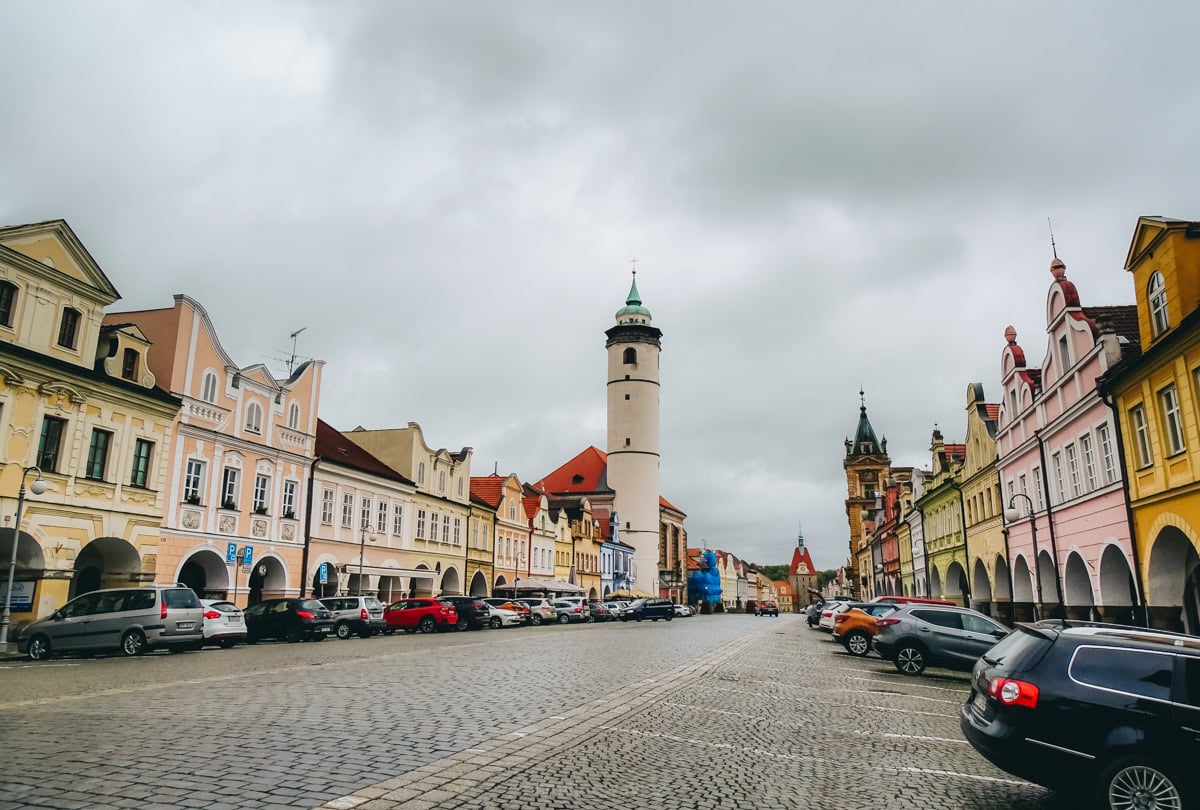 pohled na město Domažlice z Domažlickou věží / co navštívit v Domažlicích
