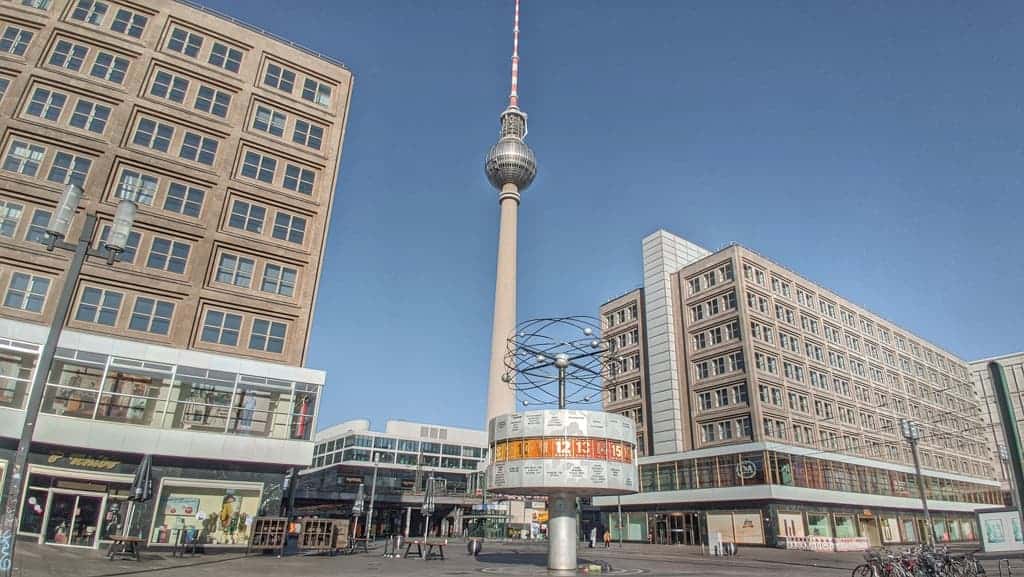 Alexanderplatz a televizní věž s úžasným výhledem / co navštívit v Německu