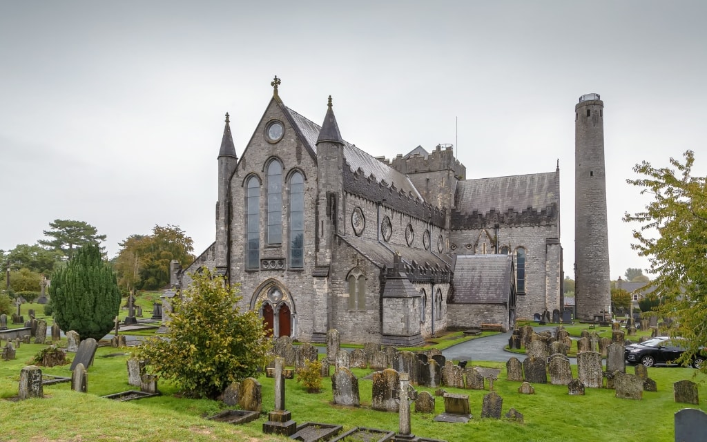 St Canice Cathedral Kilkenny / co navštívit v Irsku
