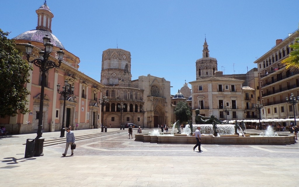 Plaça de la Mare de Déu (Plaça de la Virgen) / co vidět ve Valencii