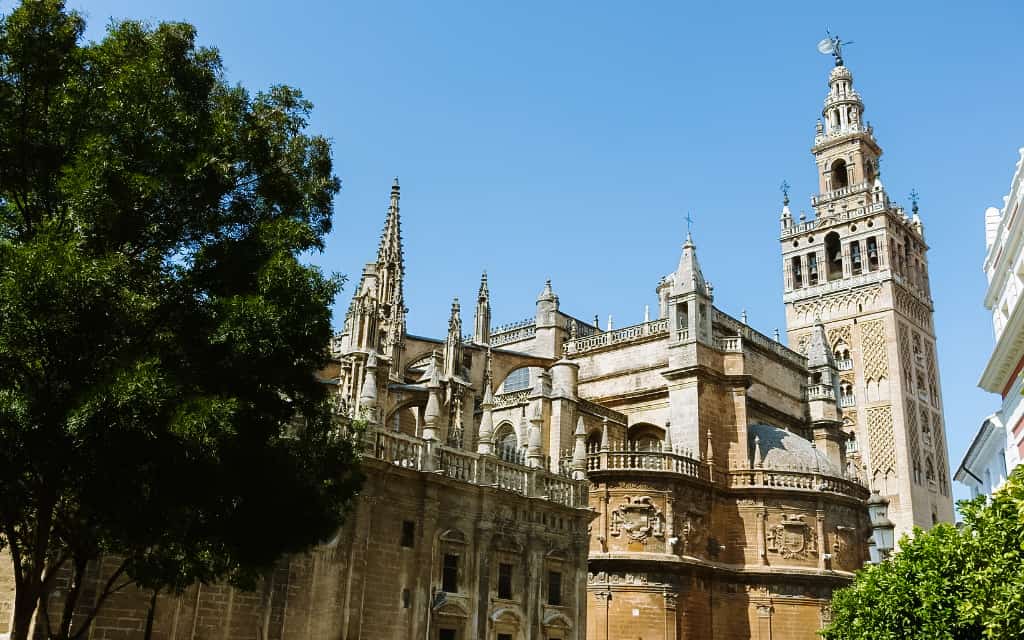 nejkrásnější památky Sevilla / katedrála Sevilla a La Giralda