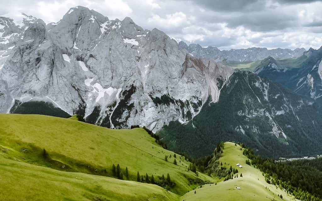 Passo Pordoi / průsmyky v Itálii / Dolomity / Sass Pordoi