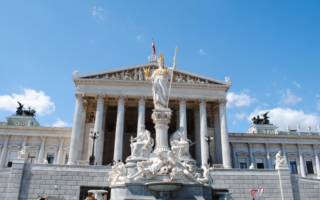 památky ve Vídni / co navštívit ve Vídni / parlament