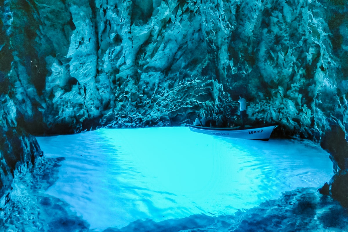 blue cave bišovo croatia