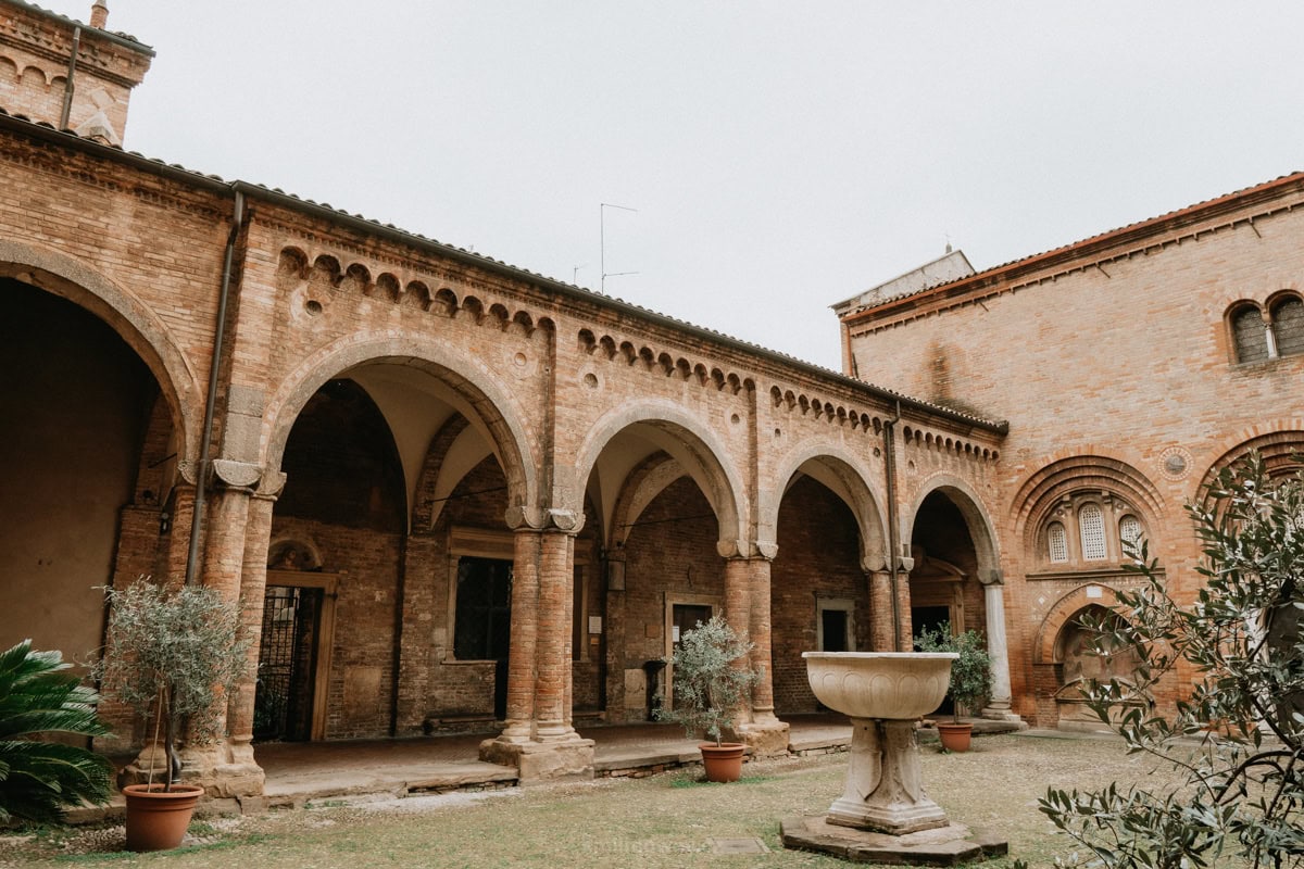 piazza santo stefano bologna