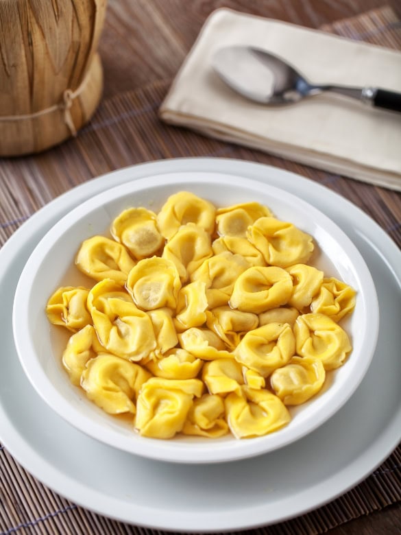 tortellini in brodo