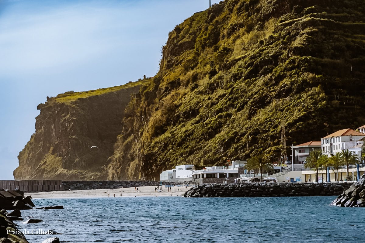 Praia da Calheta co navštívit na Madeiře