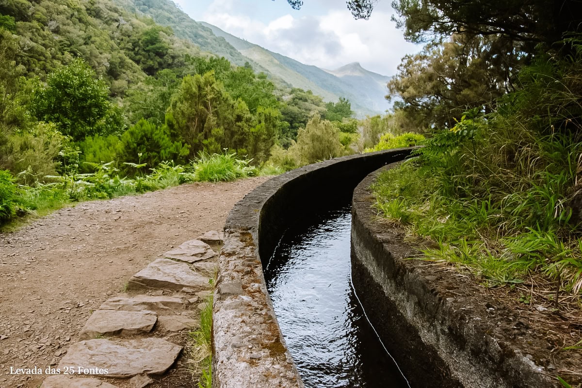 levada das 25 fontes madeira