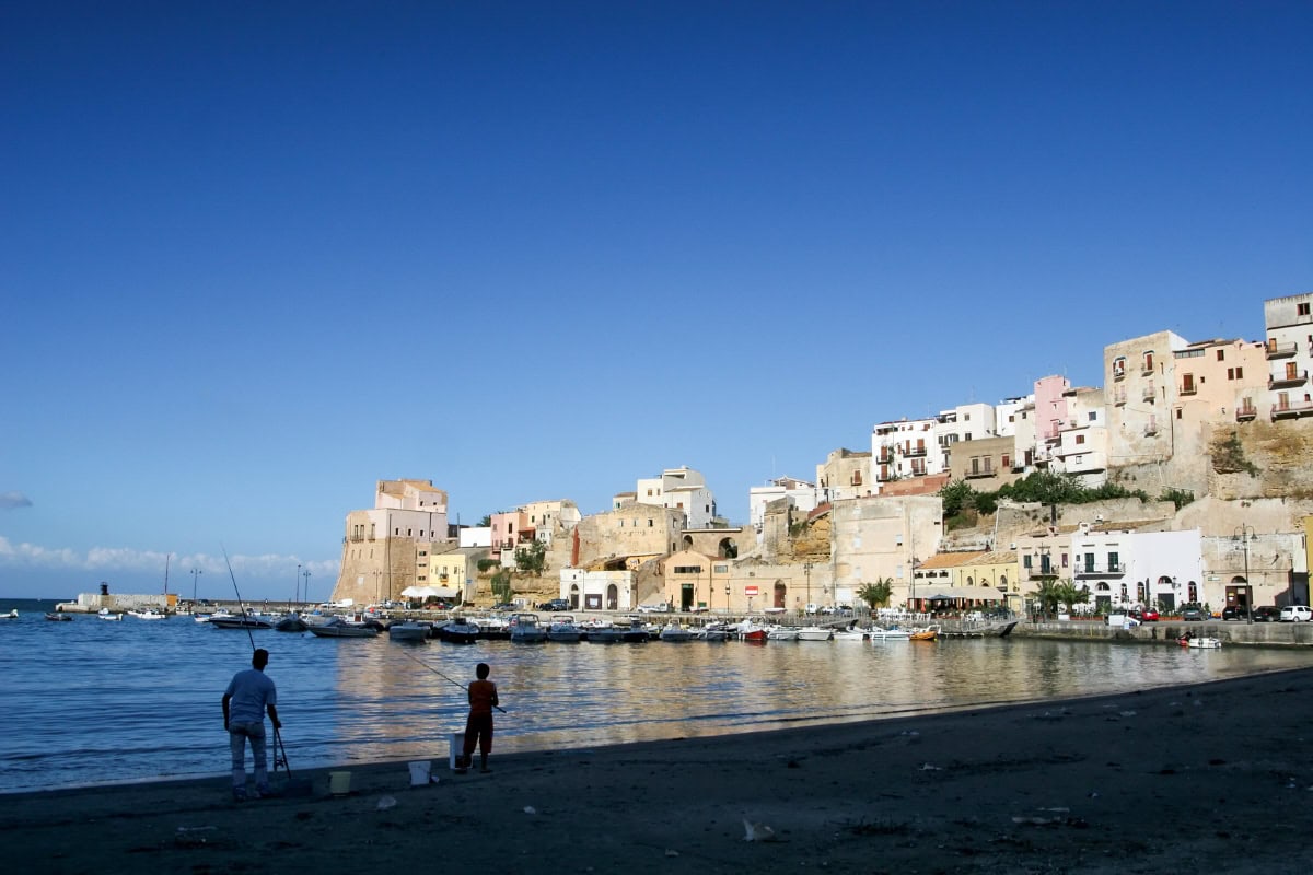 Castellammare del Golfo kam na výlety v okolí Palerma na Sicílii