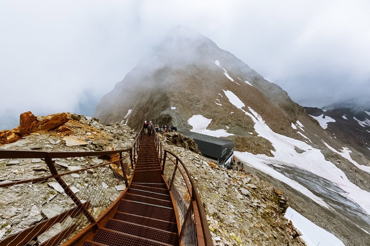 Lanovka na Top of Tyrol, kam v rakouských Alpách