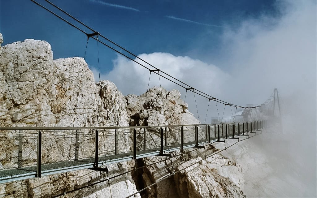 Dachstein co navštívit v rakouských Alpách