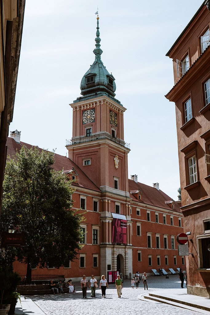 Doprava ve Varšavě: Kompletní průvodce pro MHD a parkování