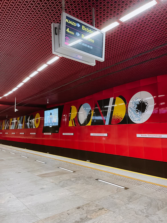 metro ve Varšavě
