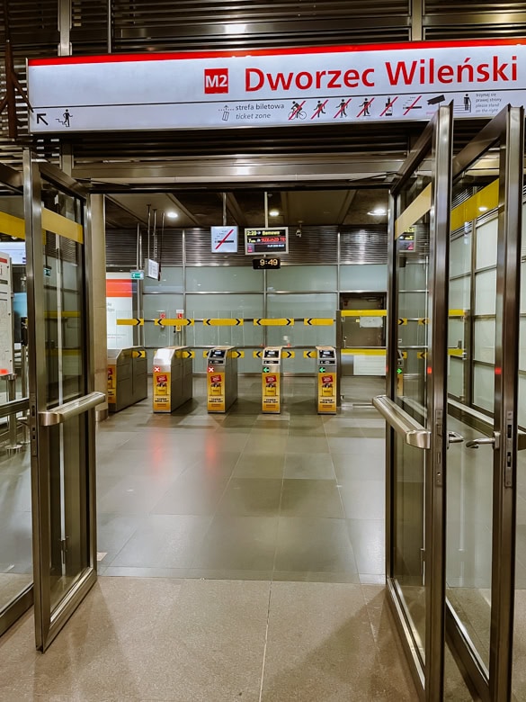 metro ve Varšavě