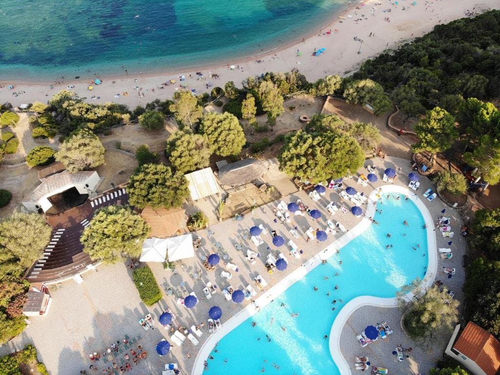 resort na výchdoě Sardinie