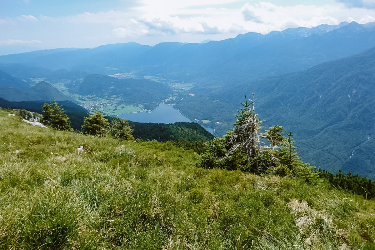 Hřebenová trasa nad jezerem Bohinj