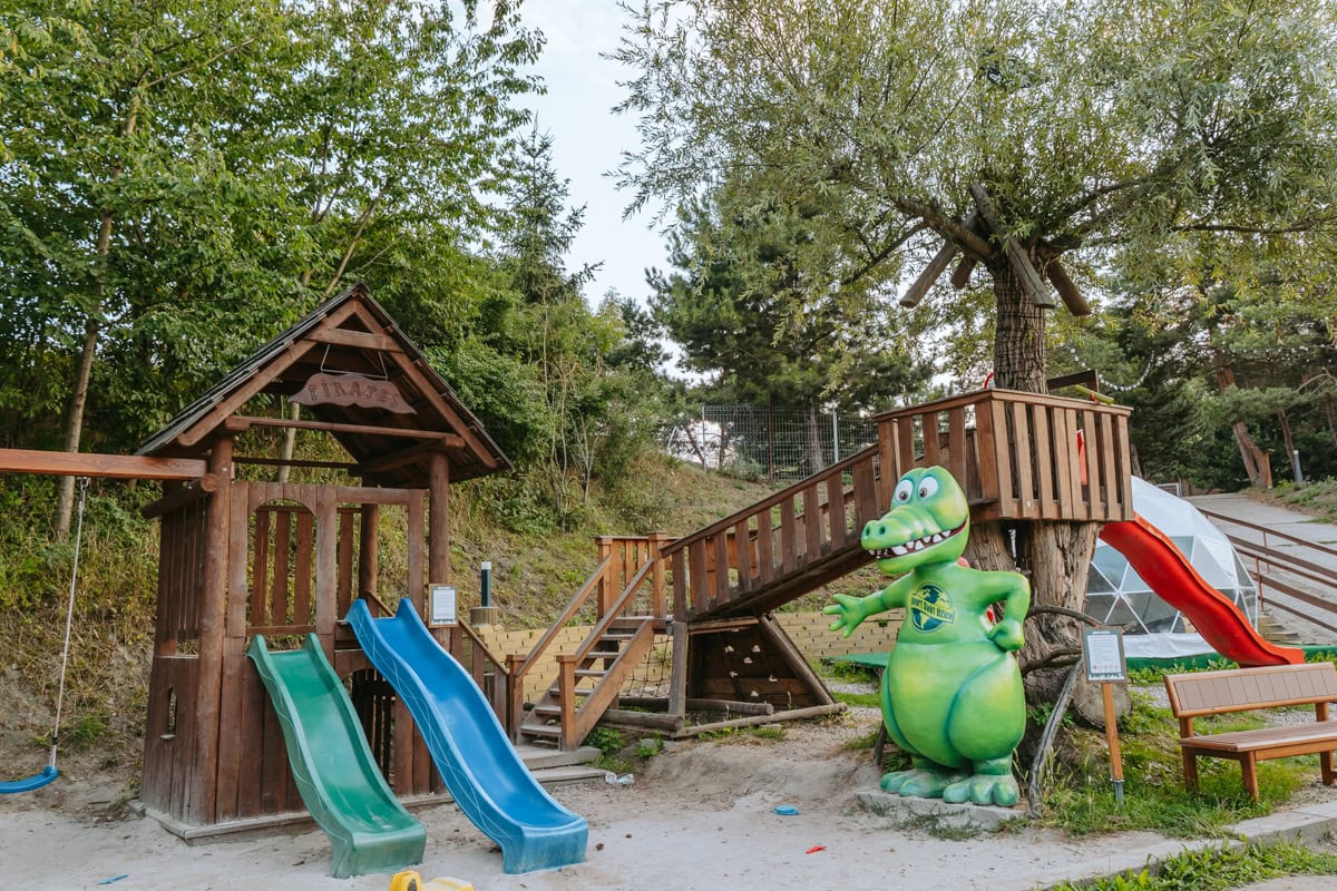 Dětské hřiště u bistra v Resortu Svět